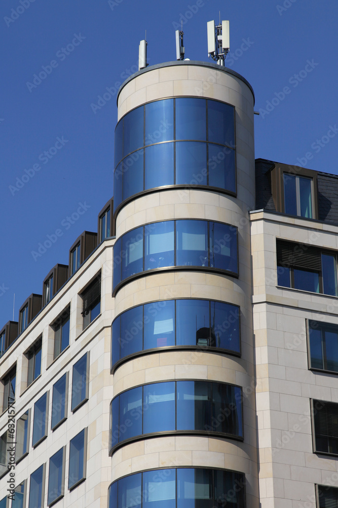 modernes Bürogebäude modernes Bürogebäude