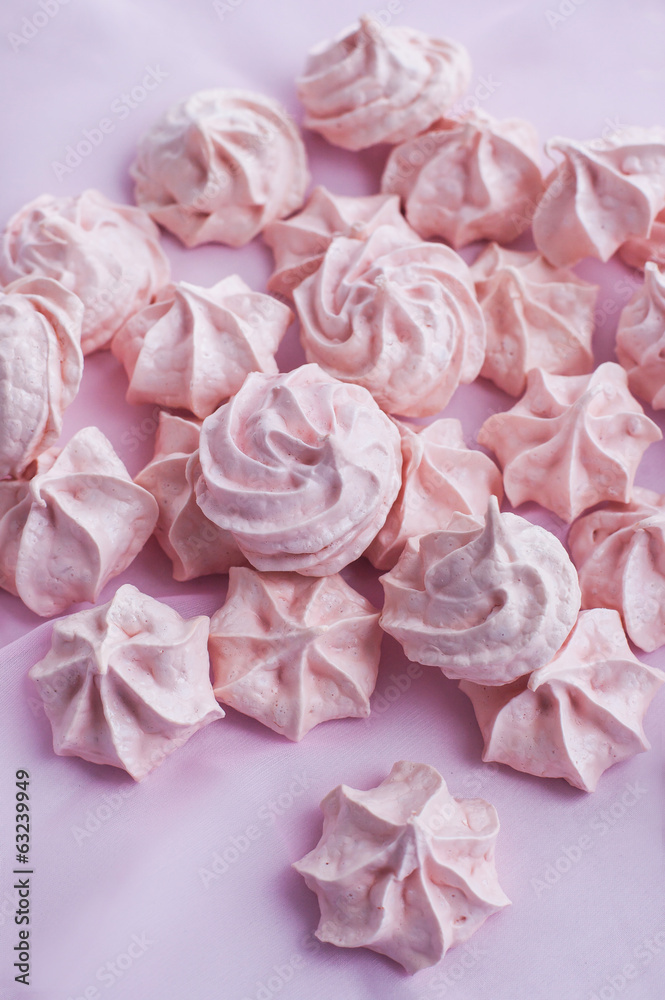 Pink meringues Pink meringues