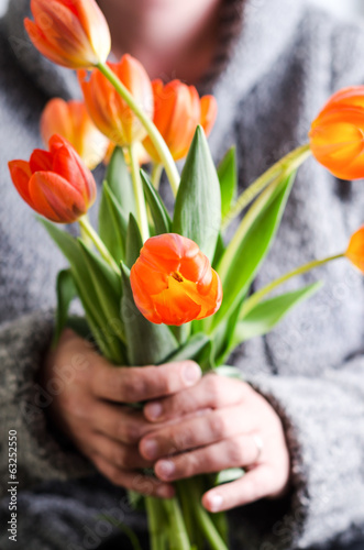 Fototapeta Naklejka Na Ścianę i Meble -  Tulpen als Geschenk