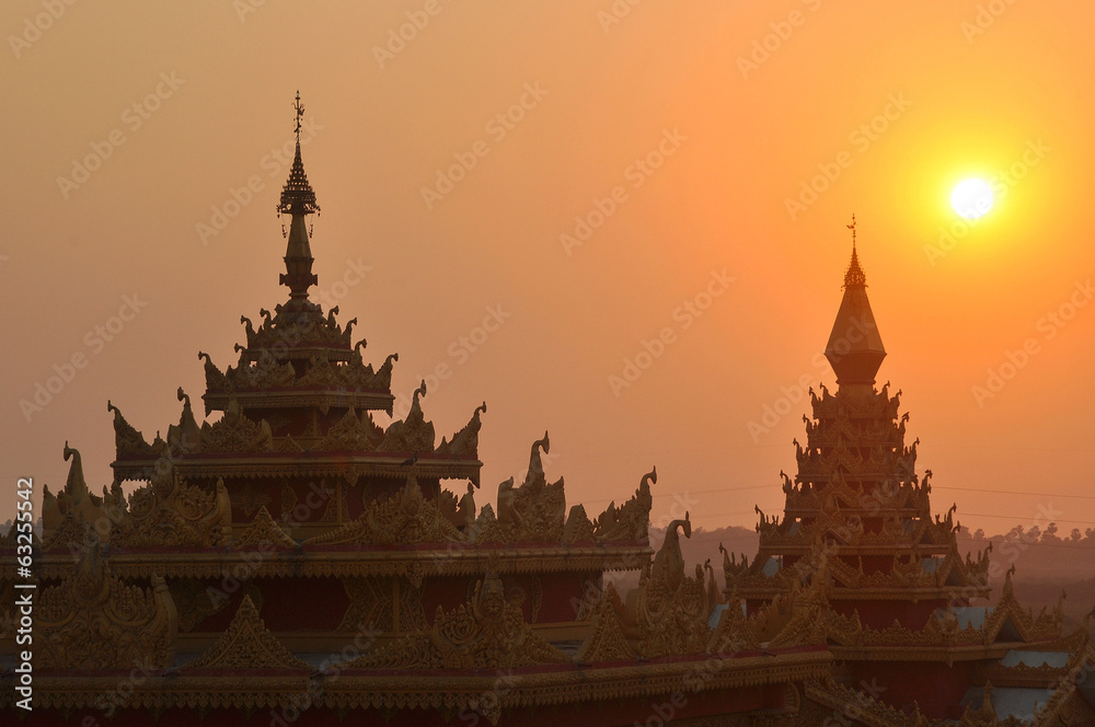 Fototapeta premium Pagoda Sunset