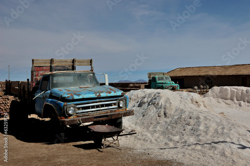 Salar de Uyuni - old truck