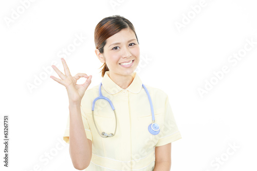 ガッツポーズの看護士