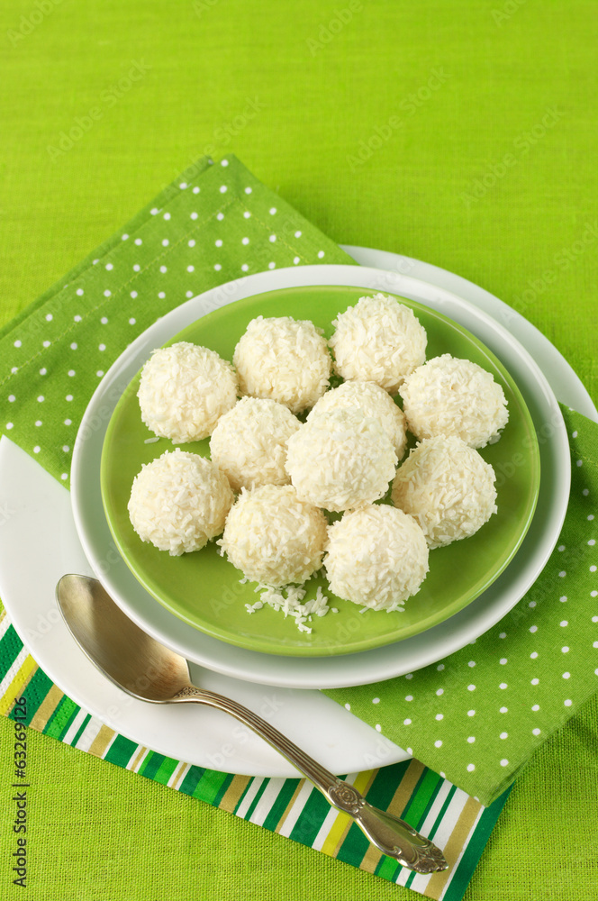 Coconut candies Coconut candies