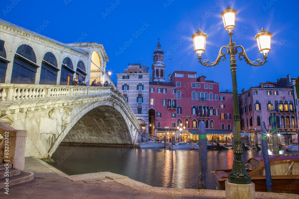 Venice -  Ponte Rialto in evening dusk