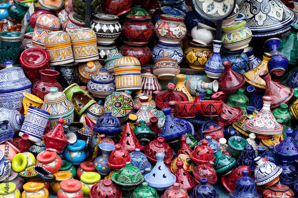 Fototapeta premium Tajines, plates and pots on the market in Morocco