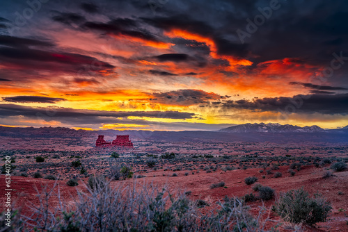 Sunrise in the Utah Desert © dfikar