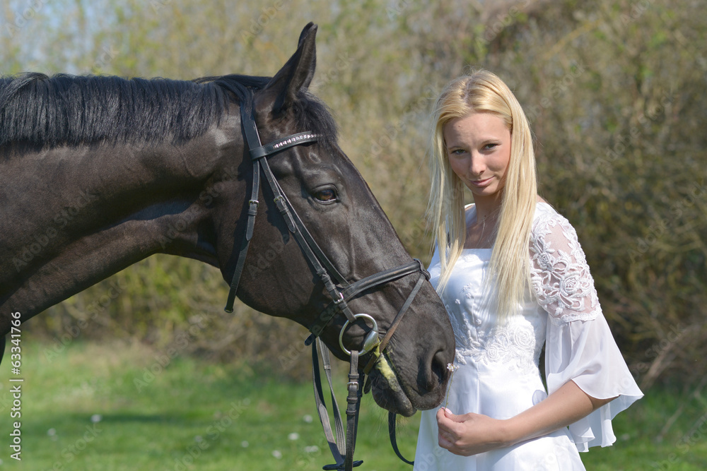 Obraz premium mariée et cheval