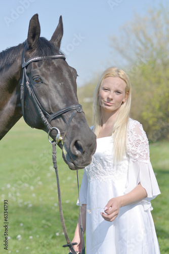 la belle et cheval