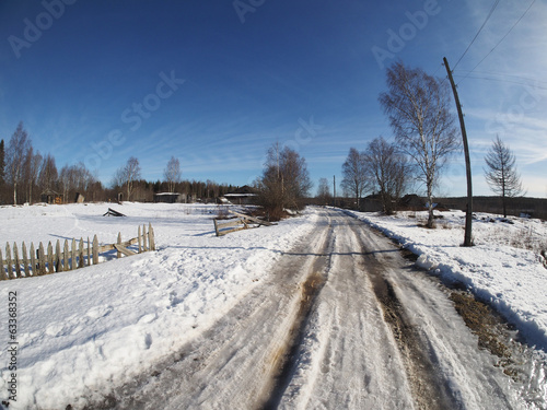Russian village in winter © enskanto