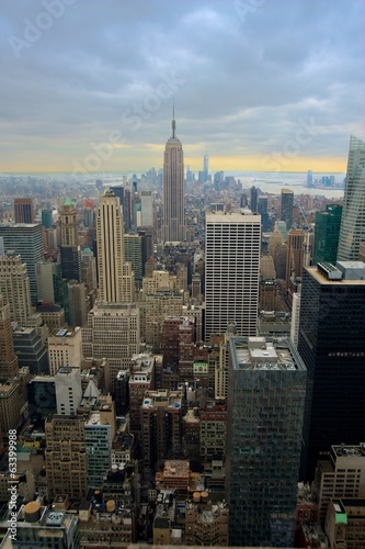 Empire State in Manhattan © sepiaischeating