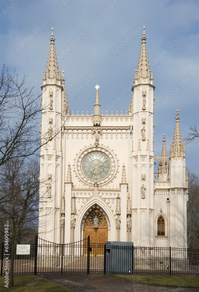 Церковь святого Александра Невского .  Петергоф