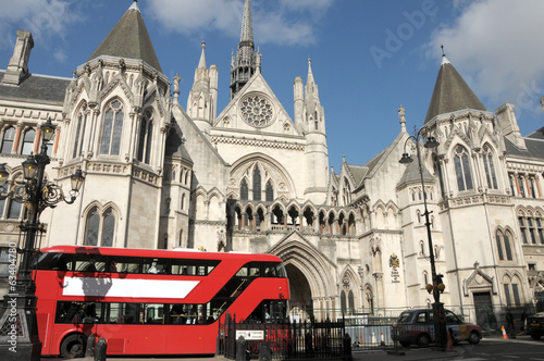 Red London bus and Courts of Justice