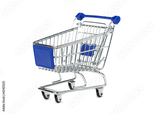 Shopping cart © mbongo
