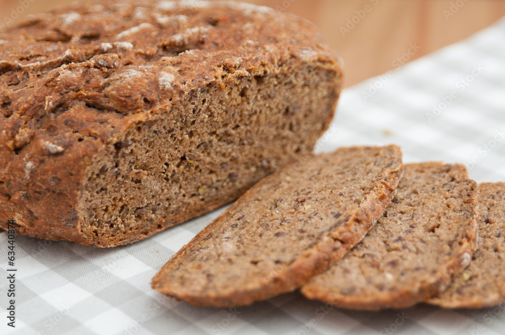 Vollkornbrot