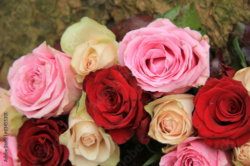 Wedding flowers in pink and red