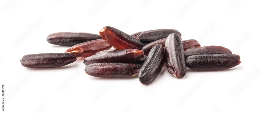 Obraz premium Dark wild rice isolated on white background