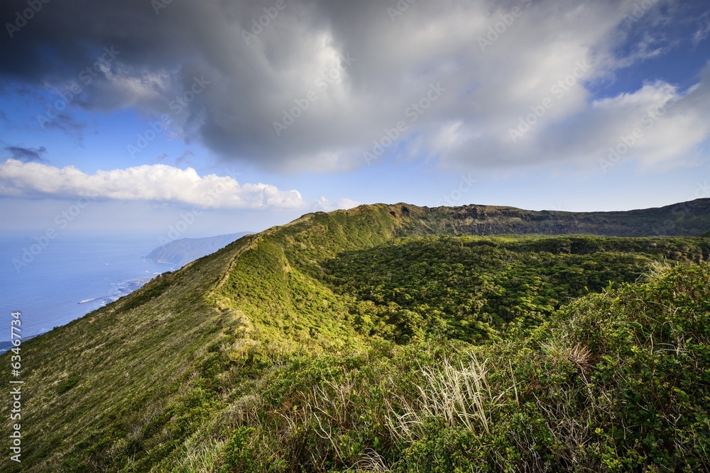 Fototapeta premium Volcano Caldera at Hachijojima Island, Tokyo, Japan