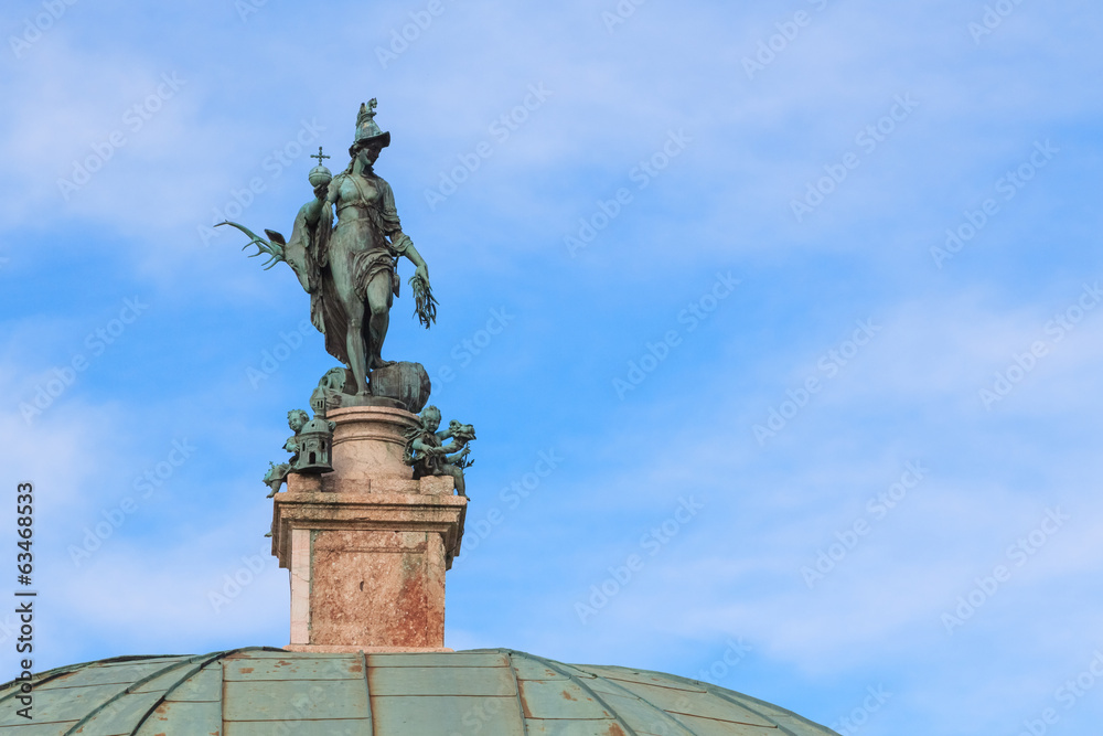Statue of the goddess of hunt, Diana in Hofgarten, Munich