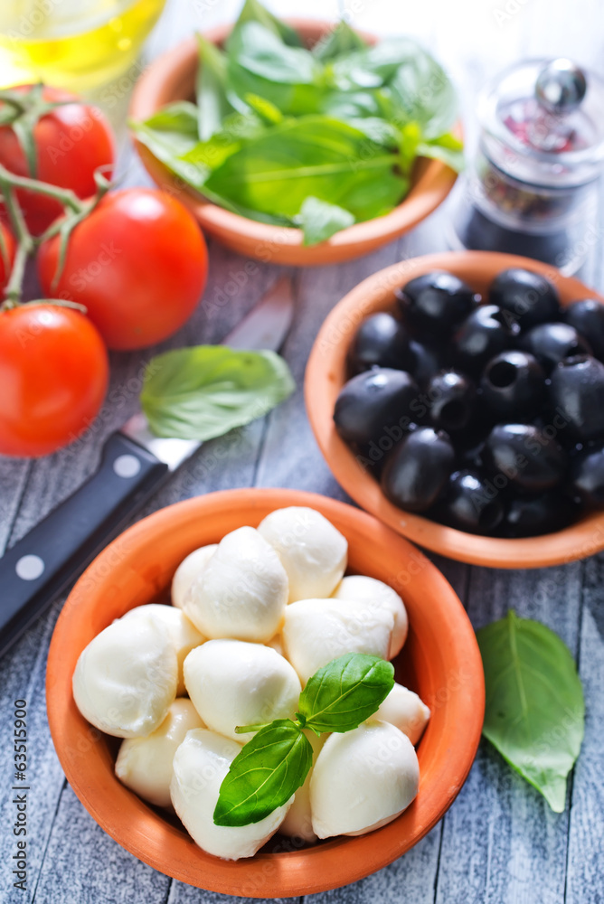 ingredients for caprese
