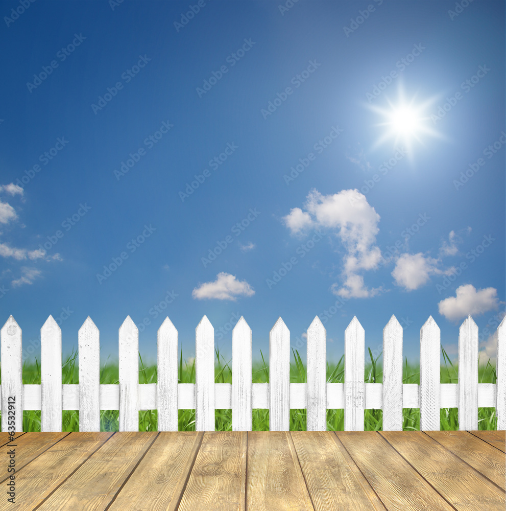 Landschaft / Himmel / Gras / Zaun Landschaft / Himmel / Gras / Zaun