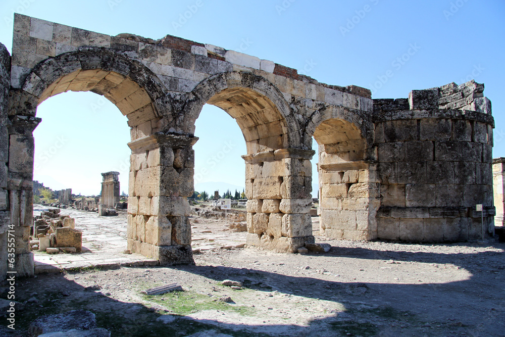 Gate in Hyerapolis