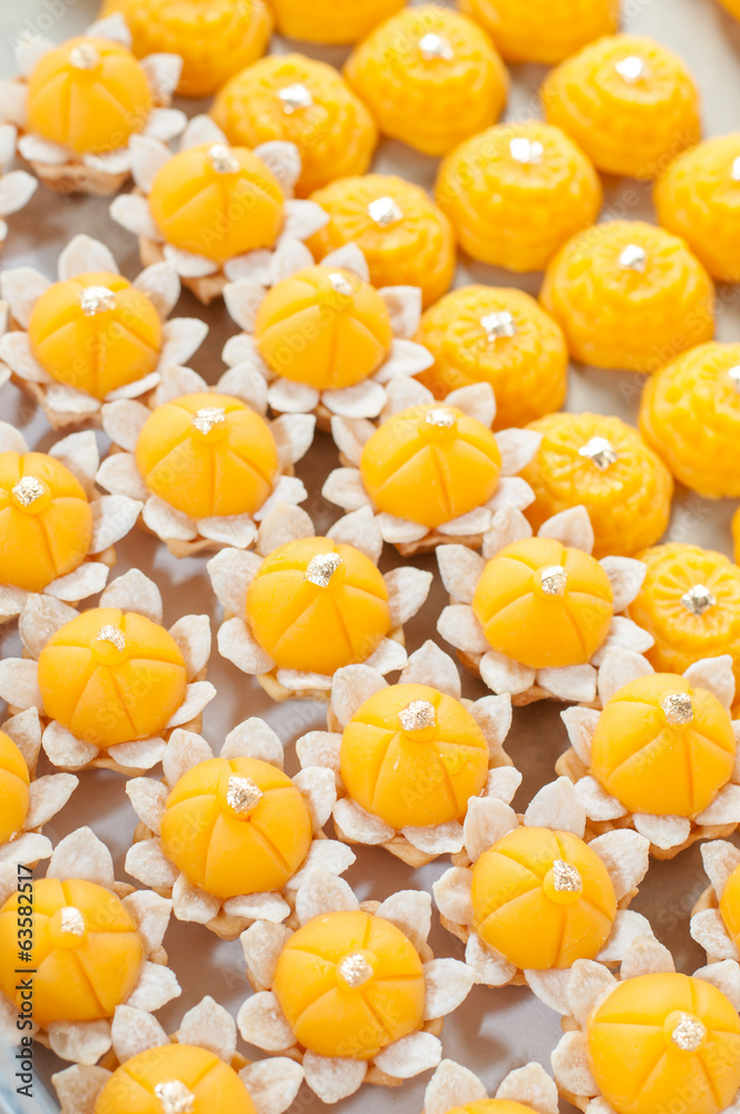 Fototapeta premium kanom jamongkut and kanom thong ek