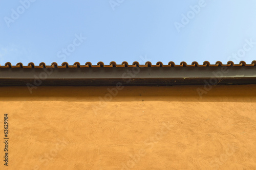 italian style wall in vintage color