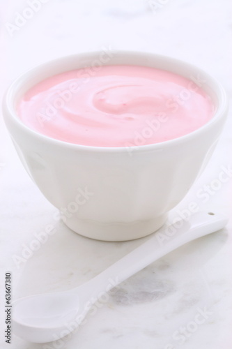 Fresh strawberry yogurt