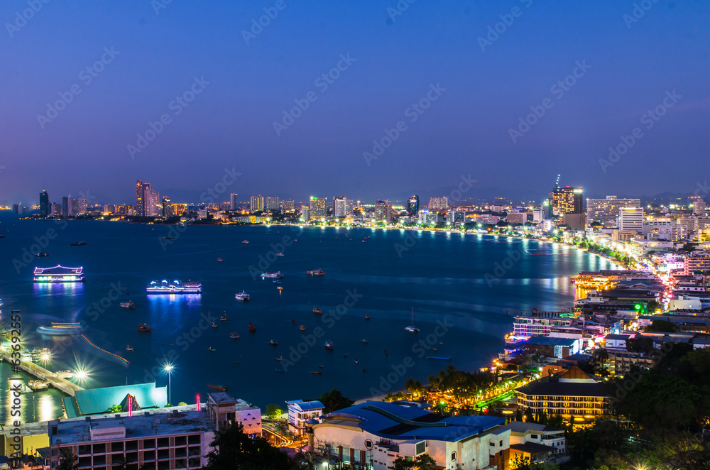Fototapeta premium Pattaya City and Sea in Twilight, Thailand