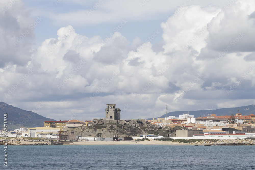 Fortaleza en la costa de Tarifa, España Fortaleza en la costa de Tarifa, España