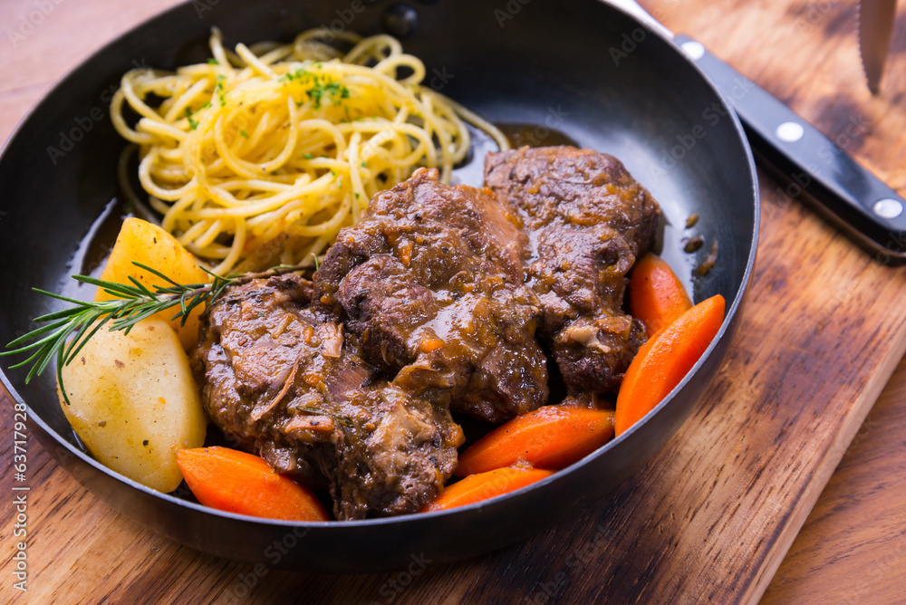 hot pan roasted lamb steak