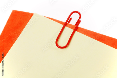 büroklammer an ordner