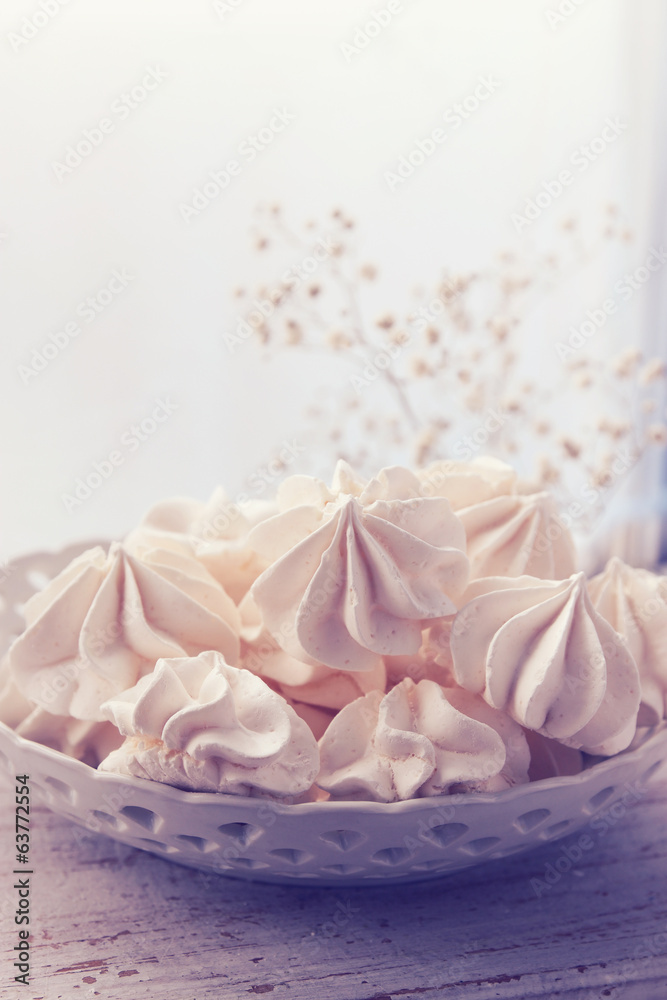 vanilla meringue vanilla meringue
