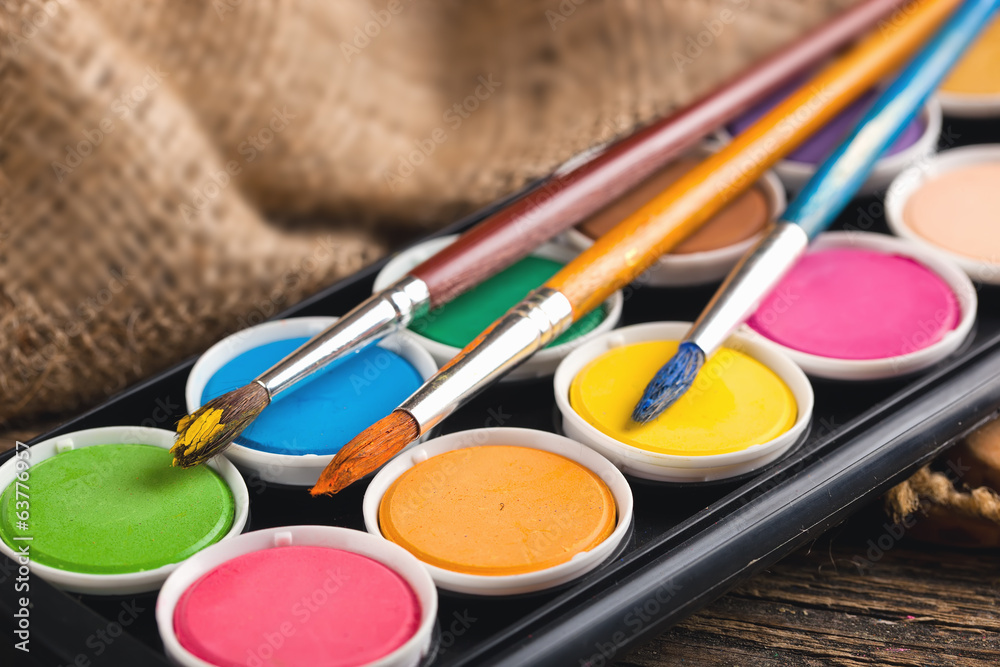 Obraz premium Paints and brushes