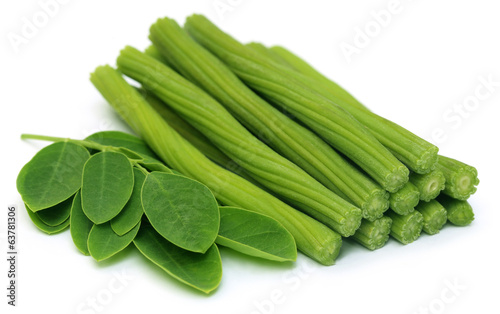 Sliced Moringa Oleifera or sonjna with leaves