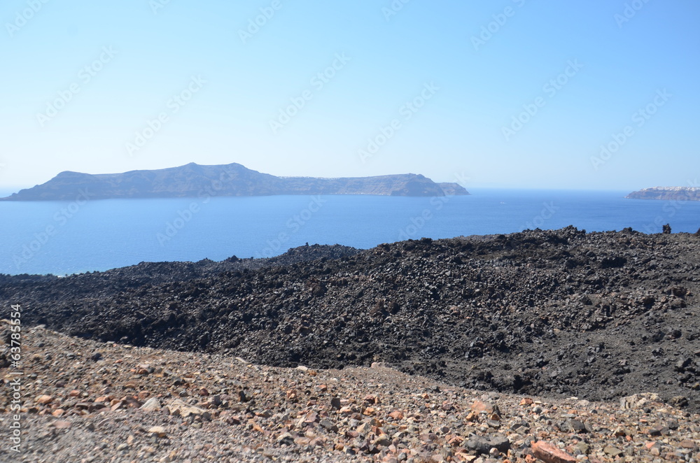 île volcanique près de Santorin, Grèce