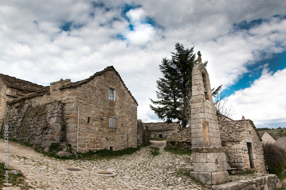 La Fage, Lozère, clocher de tourmente La Fage, Lozère, clocher de tourmente