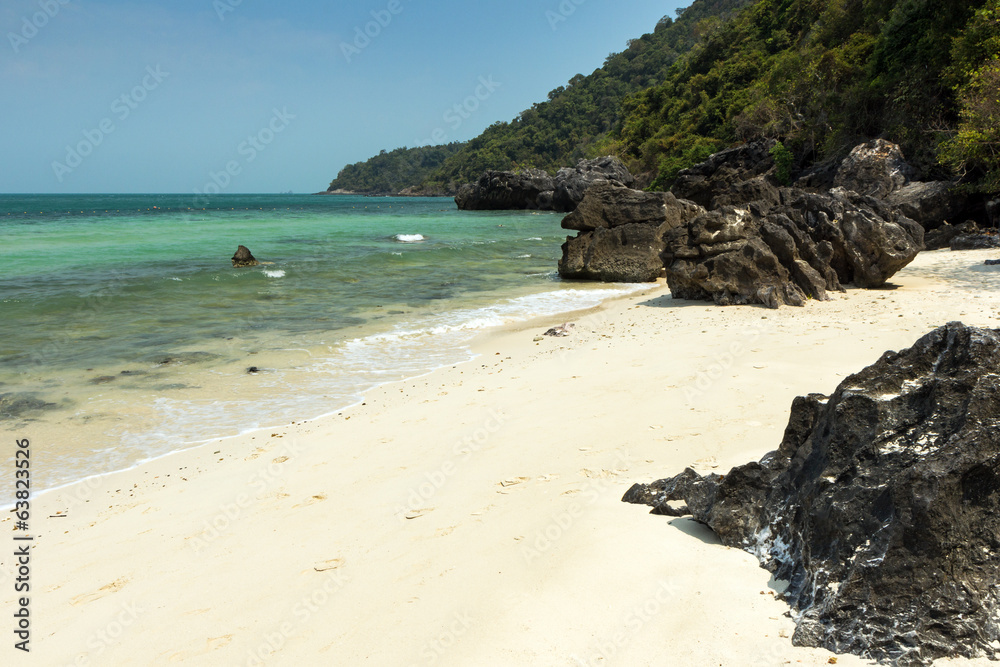 Rocks at the Angthong Marine National Park in Thailand Rocks at the Angthong Marine National Park in Thailand