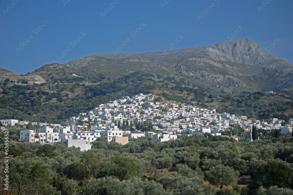 Obraz premium Dorf Filoti auf der Insel Naxos, Kykladen, Griechenland