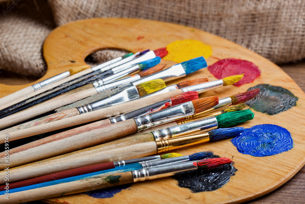 Obraz premium Paints and brushes