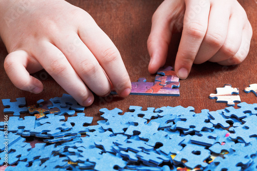 attaching of jigsaw puzzles