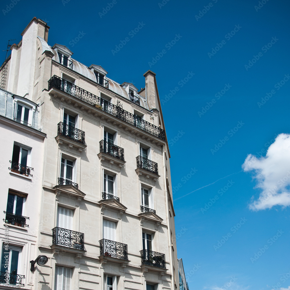 Obraz premium immeuble parisien