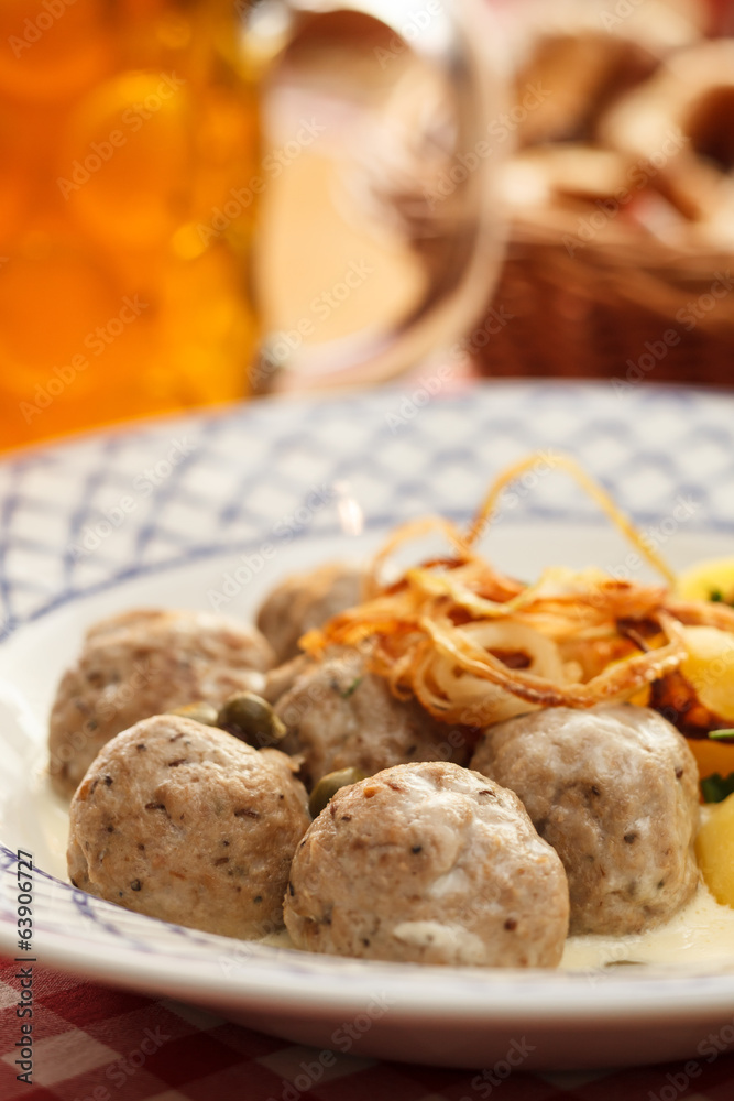 meatballs with potatoes meatballs with potatoes