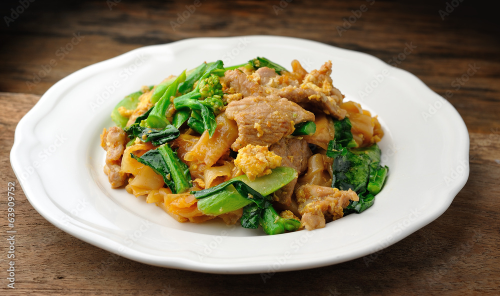 Stir Fried Rice Noodle with pork Stir Fried Rice Noodle with pork