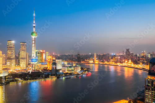 Canvas Print beautiful huangpu river at night in shanghai