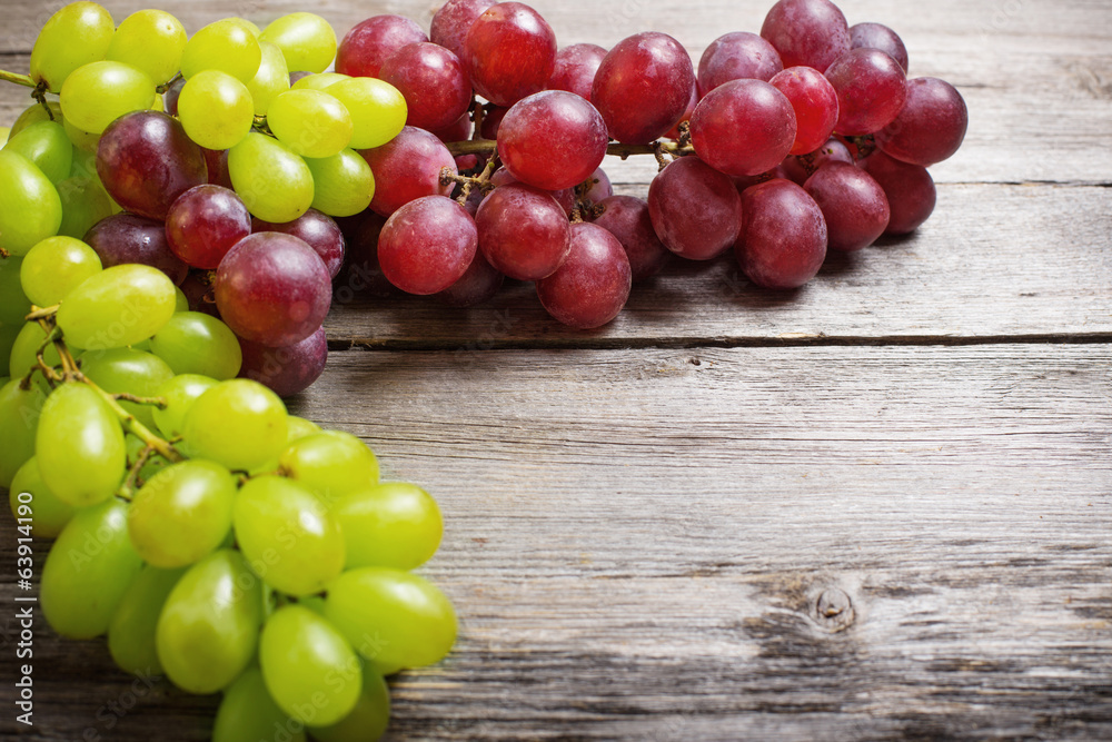 Grapes on a wooden table