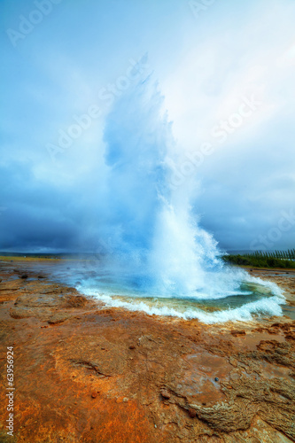 Strokkur geyser. © Max Topchii