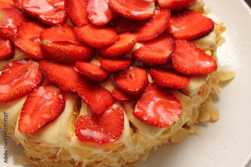 yummy strawberry cake melting.