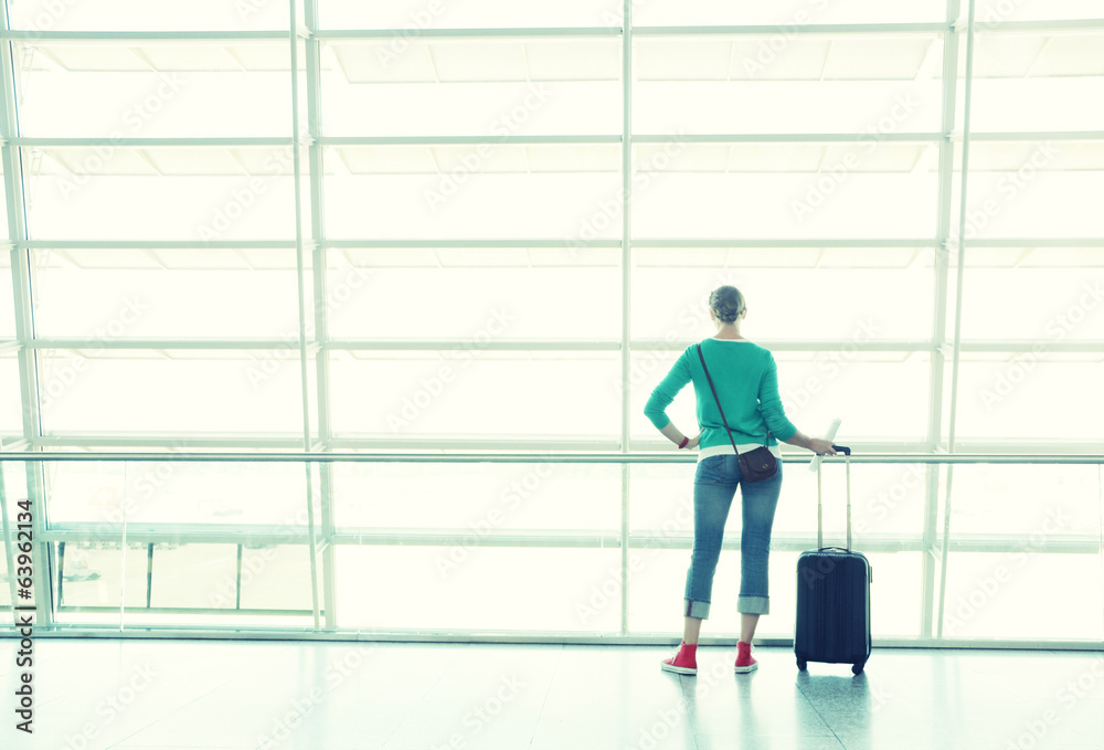 Obraz premium Girl in the airport