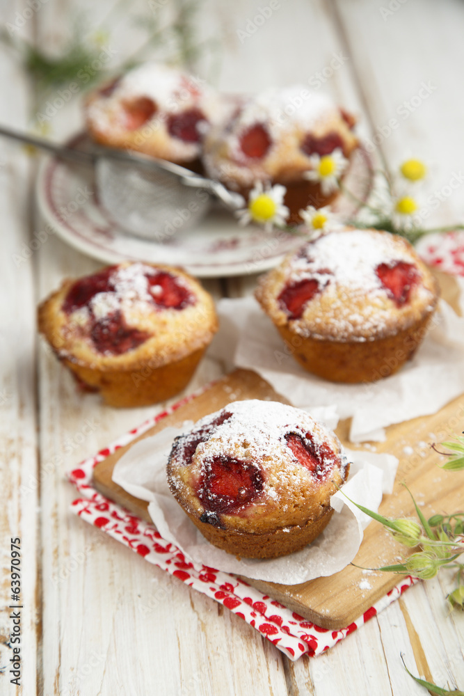 Strawberry and vanilla muffins